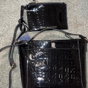 TOMMY HILFIGER black purse